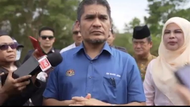 Radzi Jidin ingin bertemu Cikgu Fadli untuk ketahui isu lebih lanjut